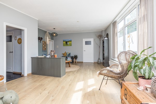 Foto - Verkocht: Unieke karakteristieke instapklare hoekwoning met maar liefst 235 m2 wonen én een vrij uitzicht op het groen in Simpelveld.